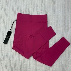 Noli MVP Legging - Fuchsia!